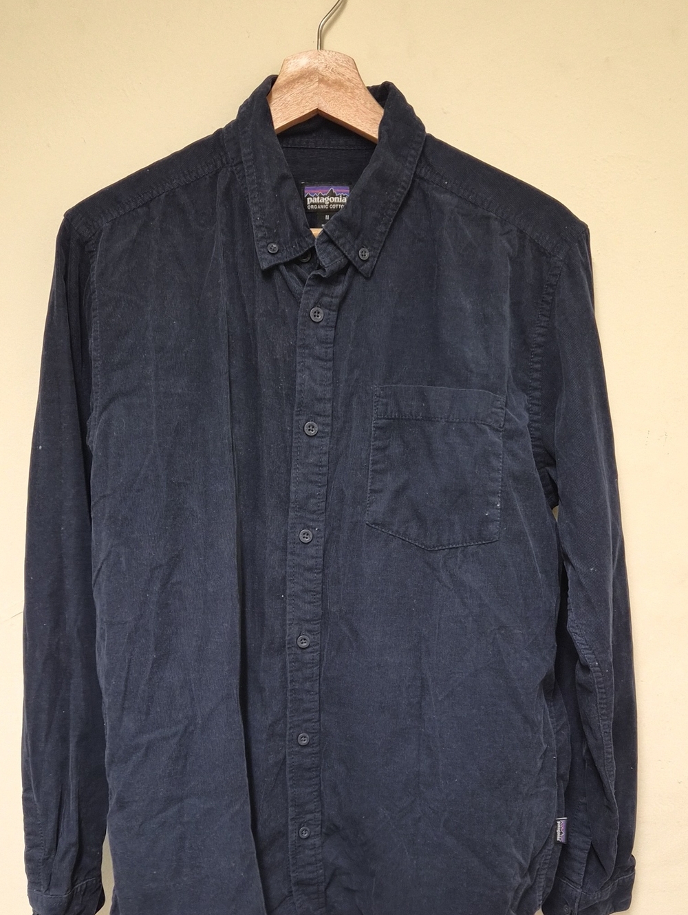 Patagonia Men's Dark Blue Corduroy Button-Down Shirt Size M